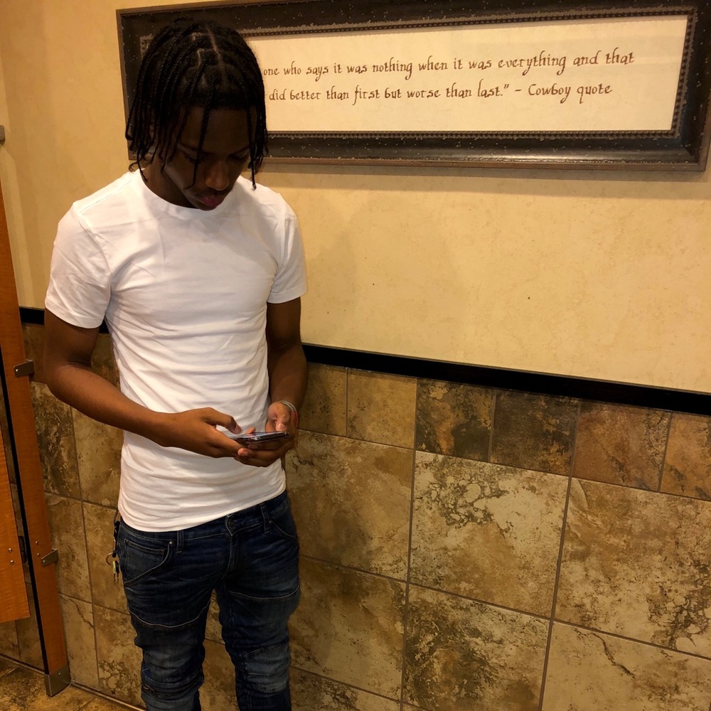 Meet your Posher, Larry